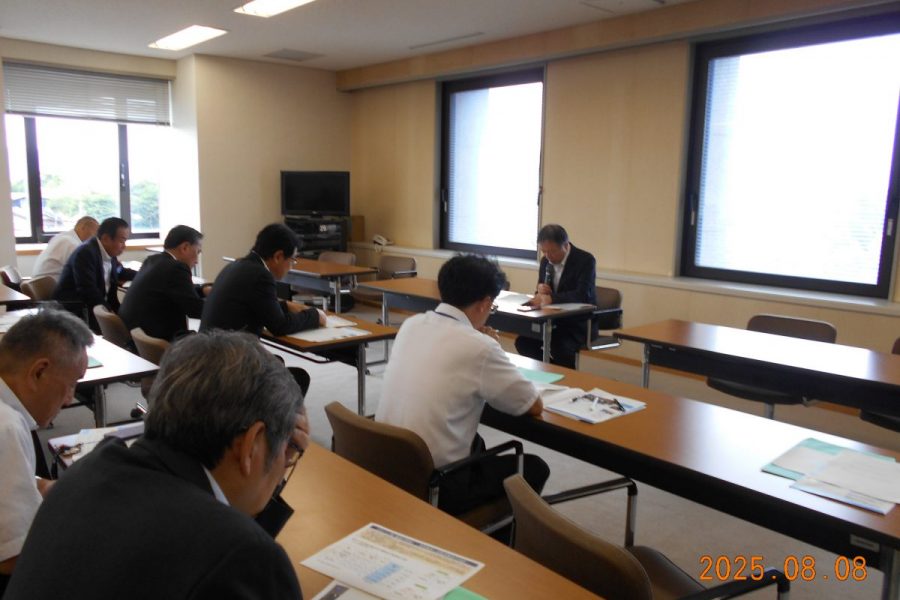 「暫定税率廃止等について」の研修会が三重県議会議事堂で開催されました（８月８日）